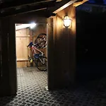 Hotel Garni Weingut Merano