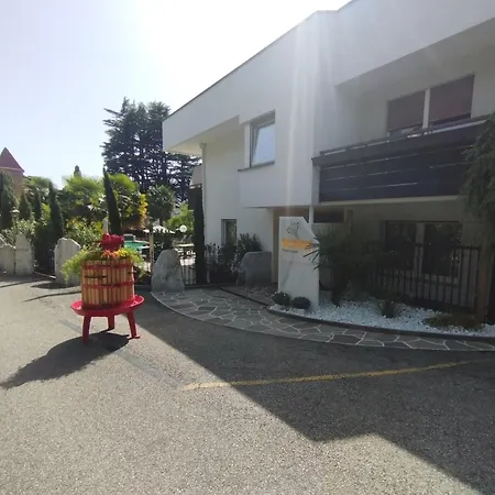 מלון Garni Weingut מראנו