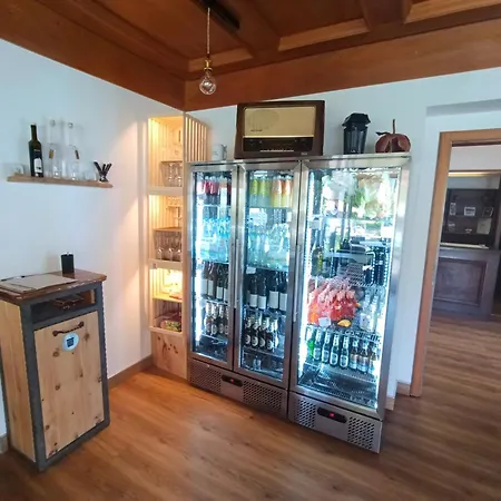 Готель Garni Weingut Мерано