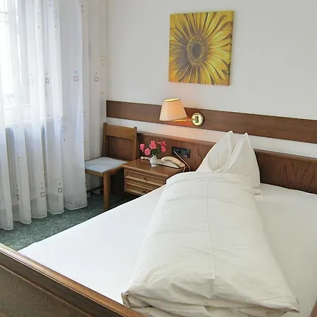 Garni Weingut Hotel Merano