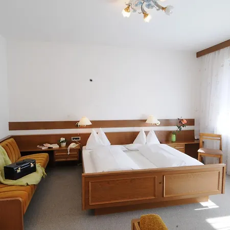Hotel Garni Weingut 3*