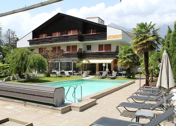 Hotel Garni Weingut 3*