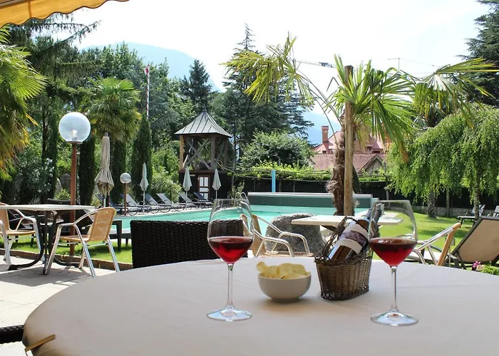 Garni Weingut Hotel 3*