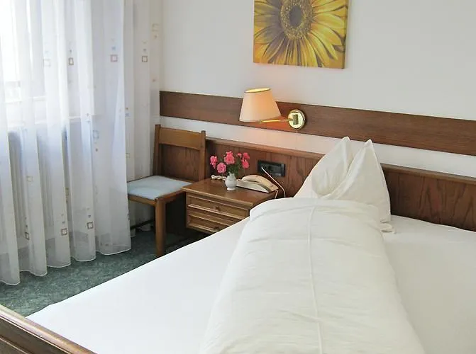 Garni Weingut Hotel Meran