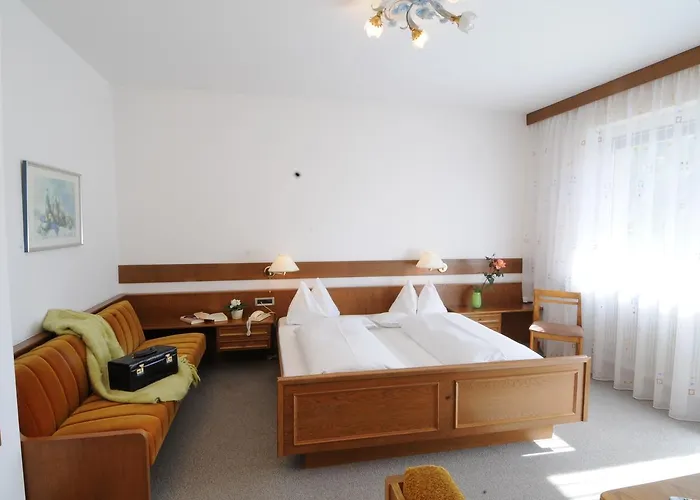 Hotel Garni Weingut 3*